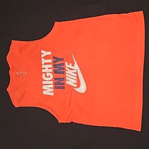 Nike sleeve less shirt
